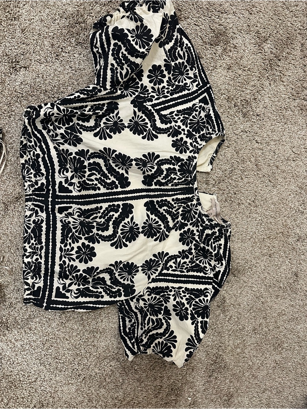 Catherine Malandrino Black & White Floral Print top